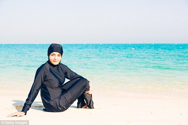 Controversy over burkini ban in Europe - ảnh 1